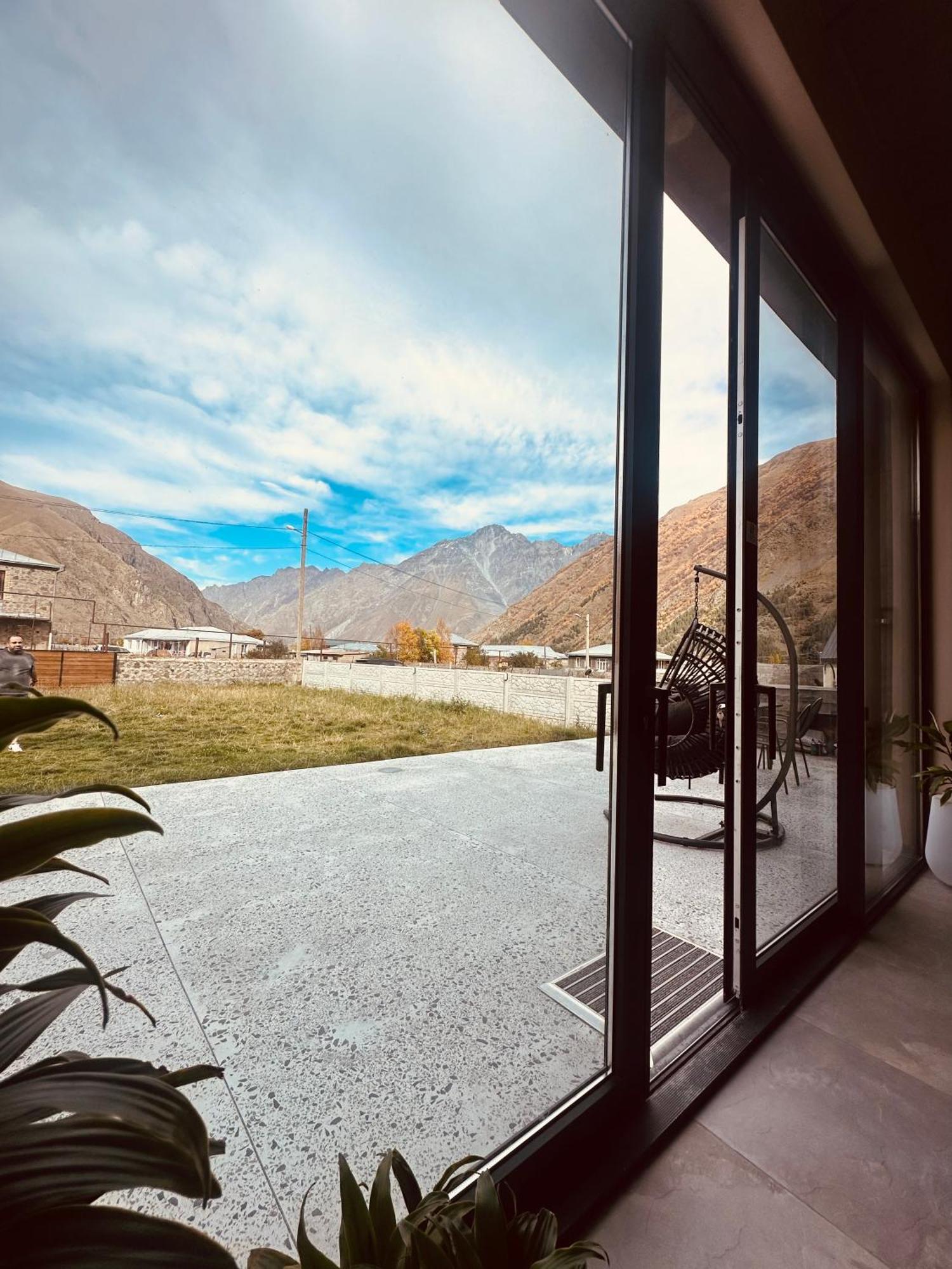 Alpine Escape Kazbegi Villa Exterior photo
